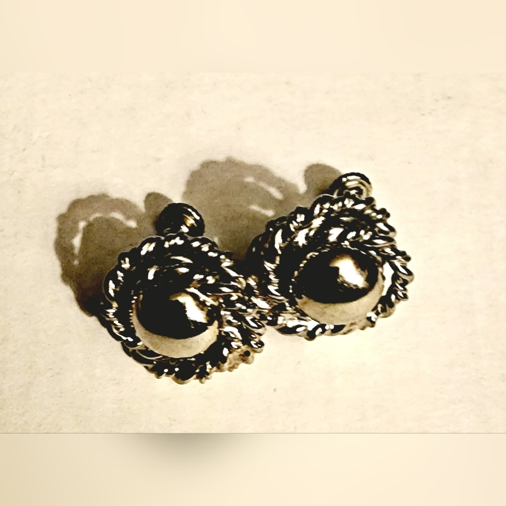 Vintage silver button coil wrapped screwback earrings